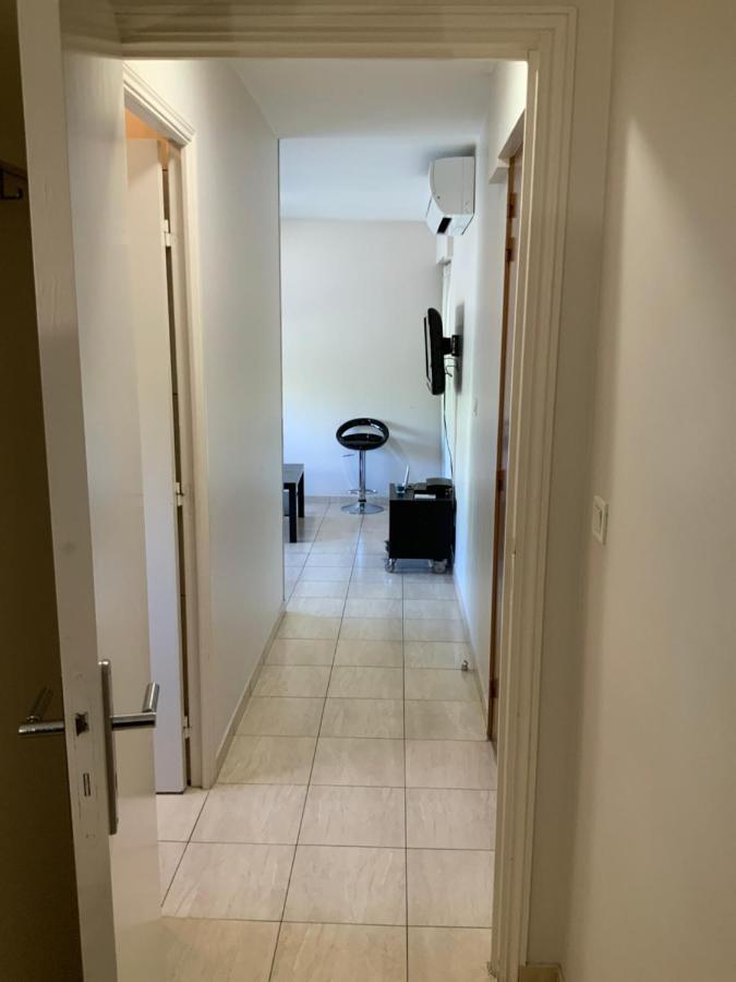 Apartment 4 Personnes Parking Prive Gratuit Calanques Plages Velodrome Hopital Ipc Marseille
